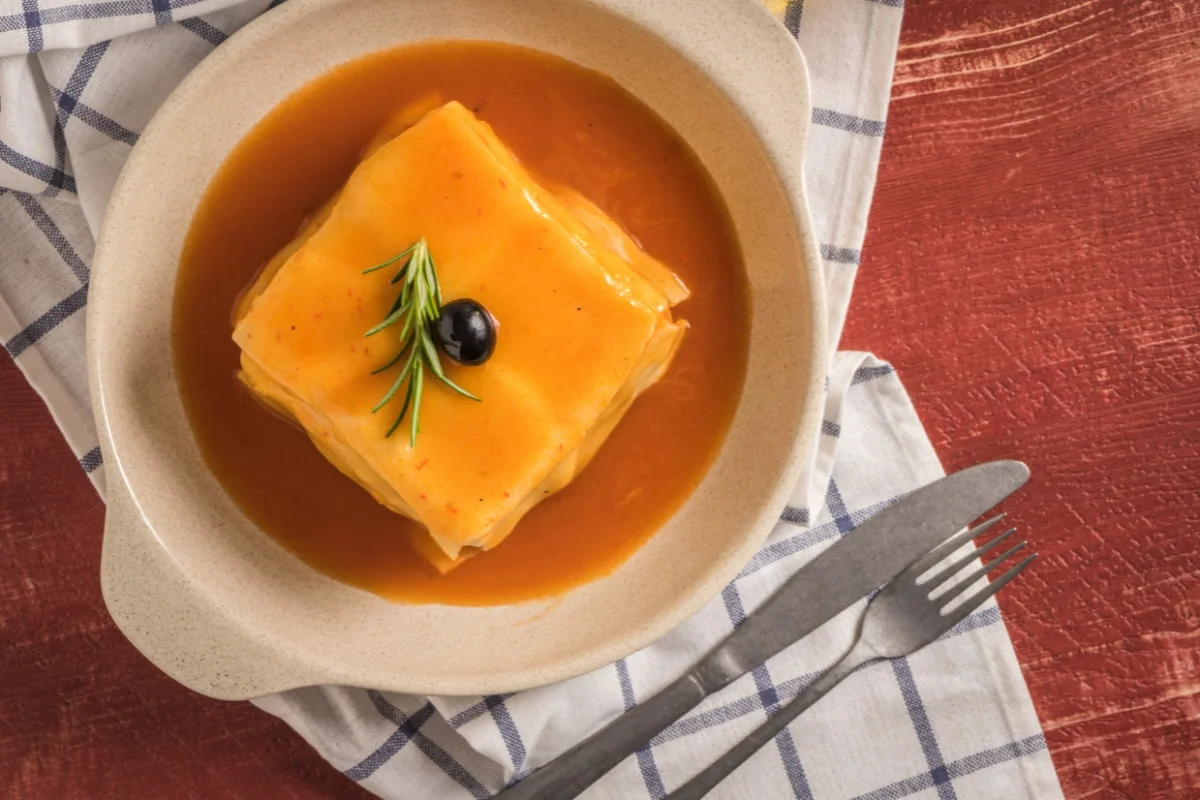 9 Preparate din Bucătărie Internațională Simplă pentru un Tur Culinar