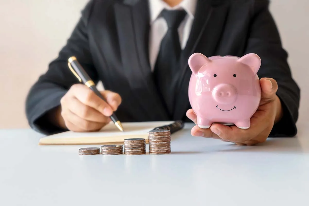 De ce merită să speli cu apă rece: Beneficii despre care nu se vorbește