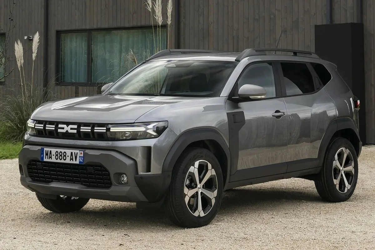 De ce Dacia Duster Este Mașina Perfectă pentru o Aventură pe Transfăgărășan?