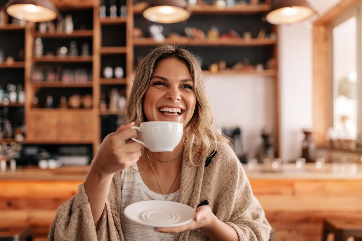 Cea mai bună oră pentru cafea: Energie, digestie și somn sănătos