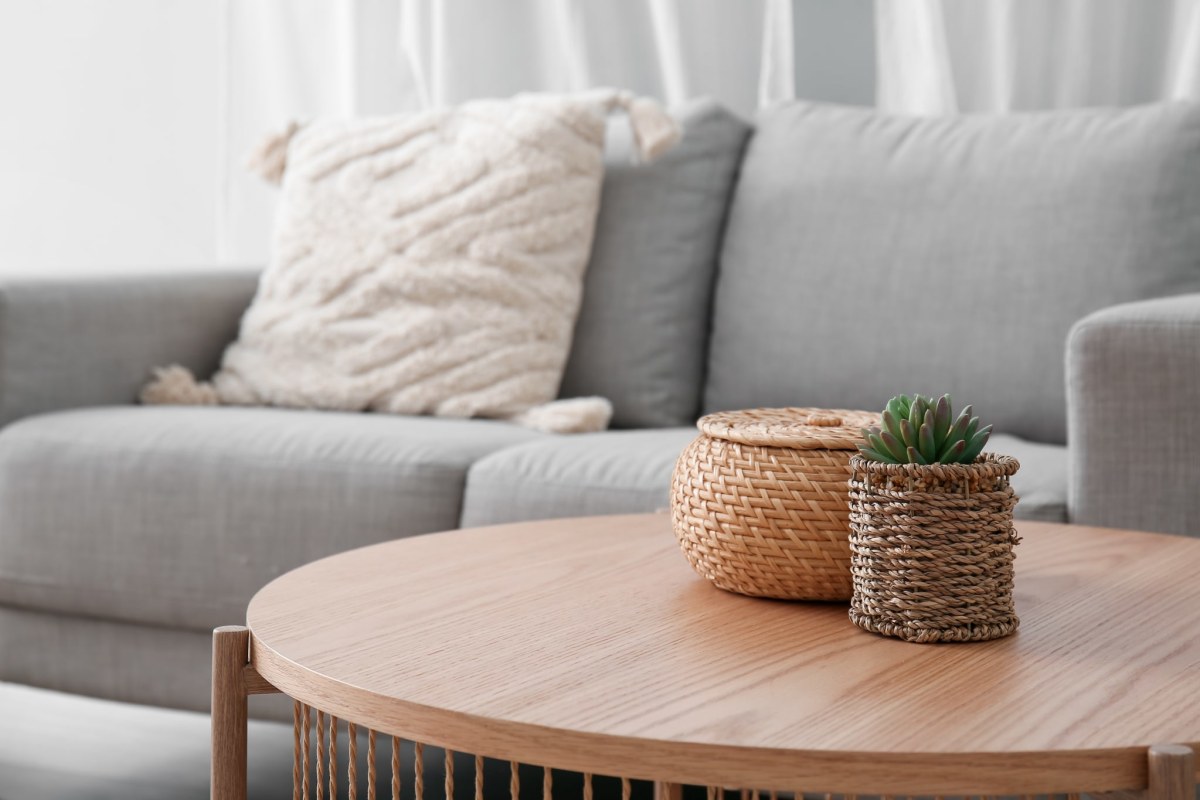 Decorațiuni atemporale: Transformă-ți livingul cu mobilier și culori care nu se demodează