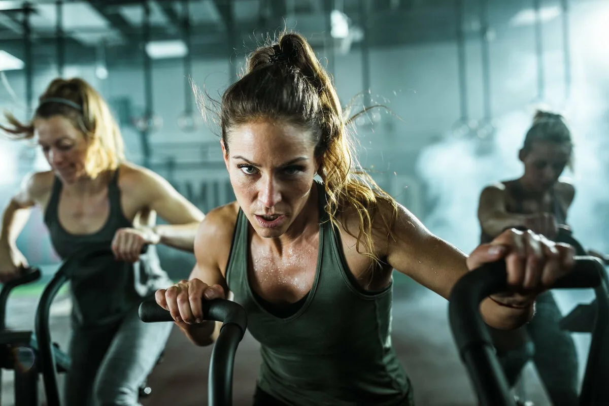 Cum să-ți crești rezistența cu o rutină cardio explozivă