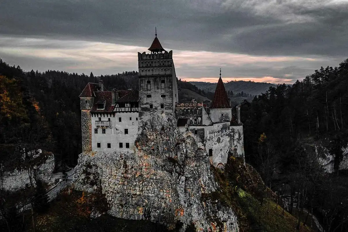 Este Transilvania un Portal către Alte Lumi?